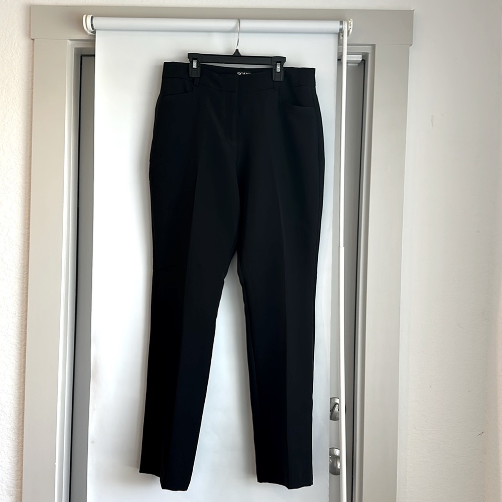 Black trousers